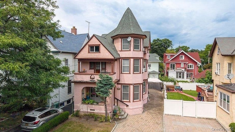 129 Urban Street
