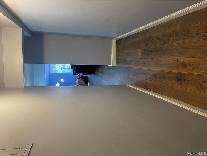 1296 Midland Avenue #B2