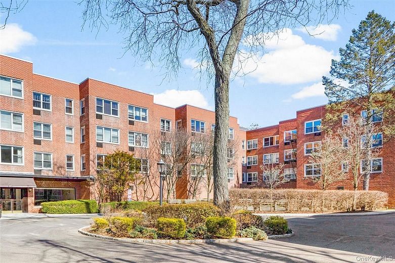 1299 Palmer Avenue #124