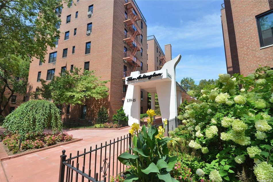 Image 1 of 20 for 139-15 83rd Avenue #315 in Queens, Briarwood, NY, 11435