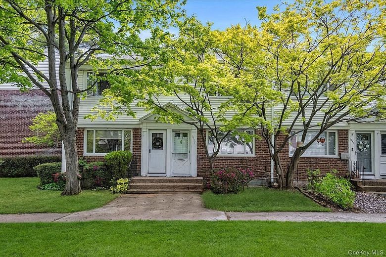 13-52 Bell Boulevard #215