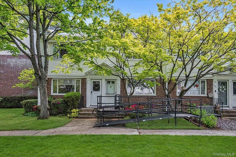13-52 Bell Boulevard #215