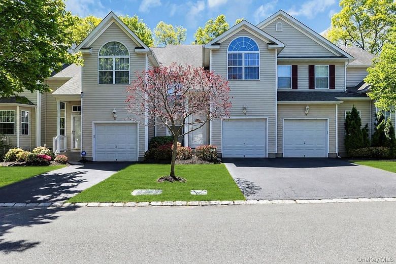 13 Cranberry Circle