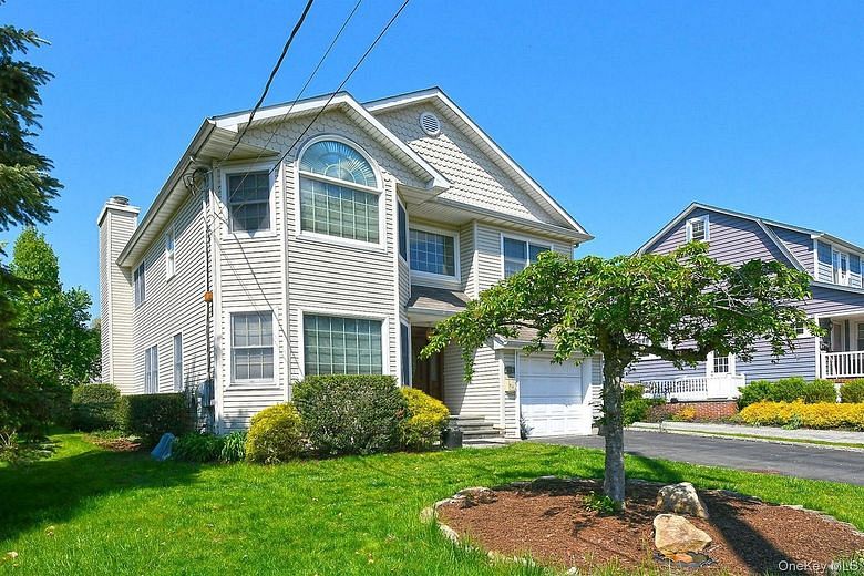 13 Sheppard Street