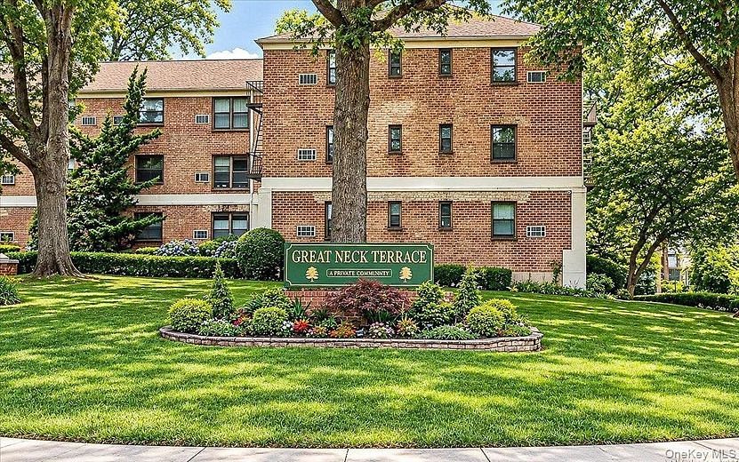 13 Terrace Circle #2B