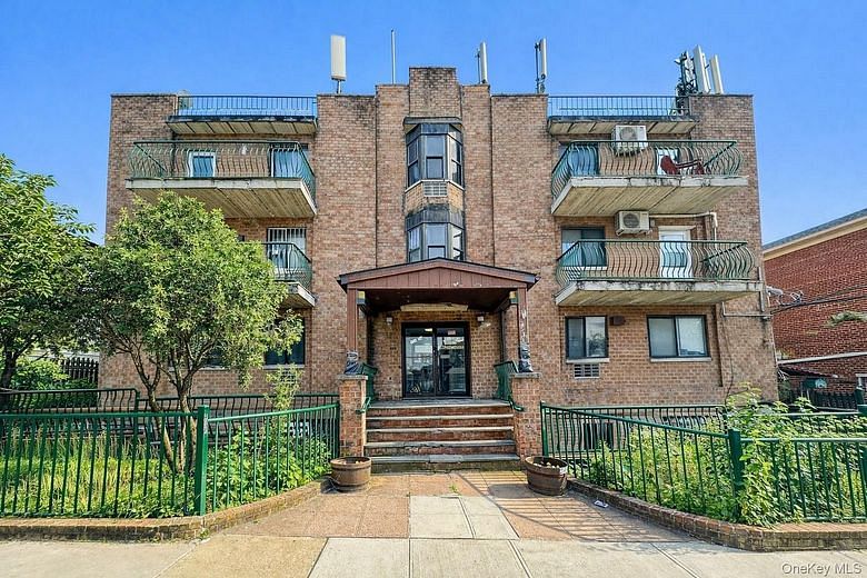 130-14 60 Avenue #2E