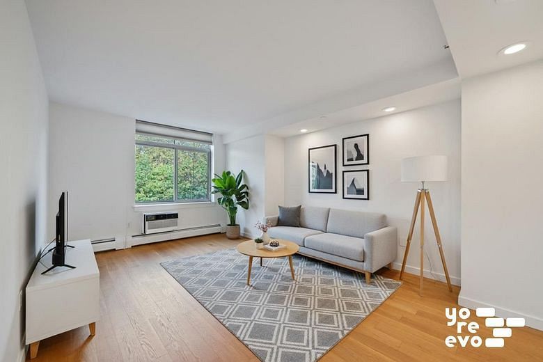 130 Bradhurst Avenue #702