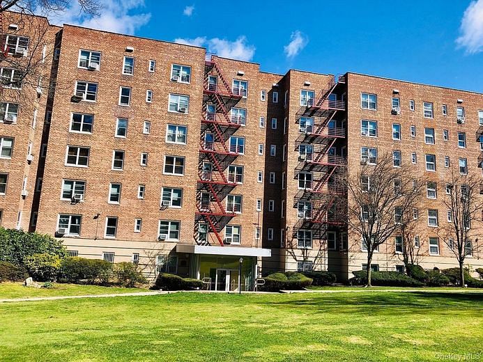1300 Midland Avenue #A-36