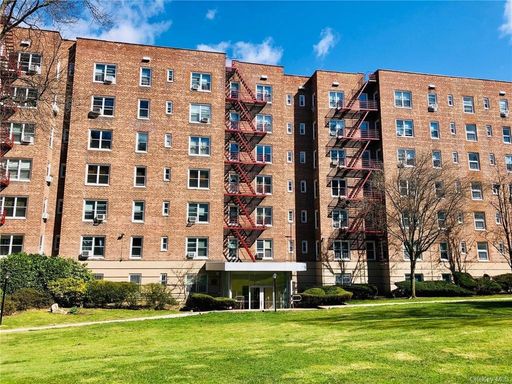 Image 1 of 11 for 1300 Midland Avenue #B-65 in Westchester, Yonkers, NY, 10704