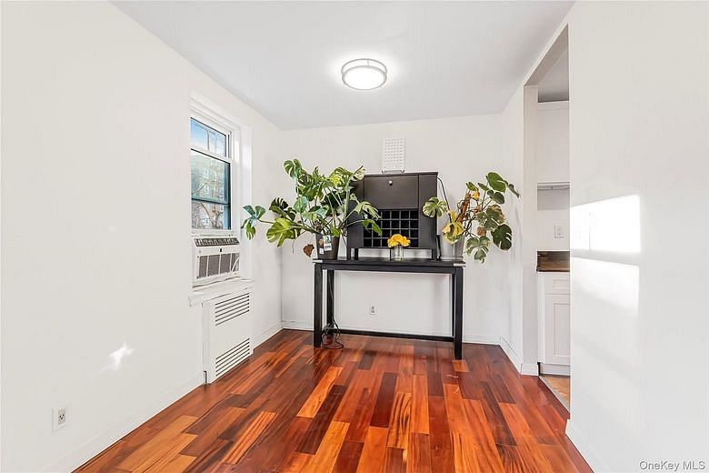 1300 Midland Avenue #B42