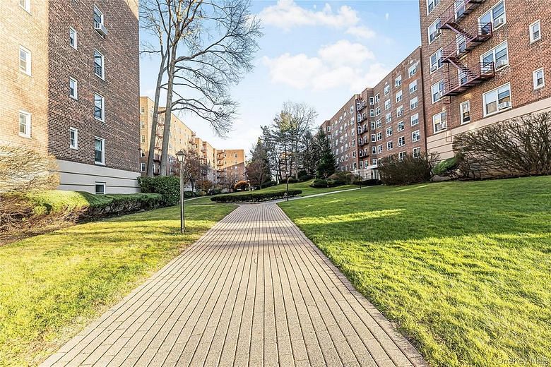 1300 Midland Avenue #C-73