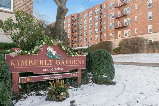 Image 1 of 28 for 1300 Midland Avenue #C48 in Westchester, Yonkers, NY, 10704