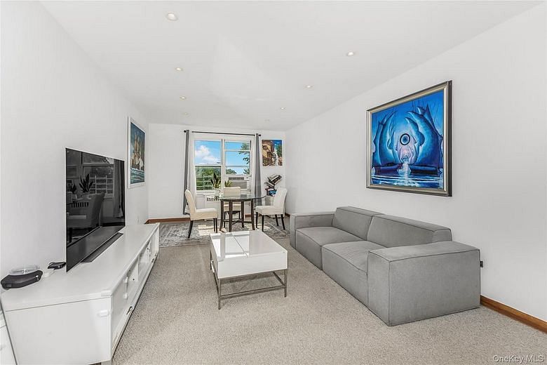 1300 Midland Avenue #C64