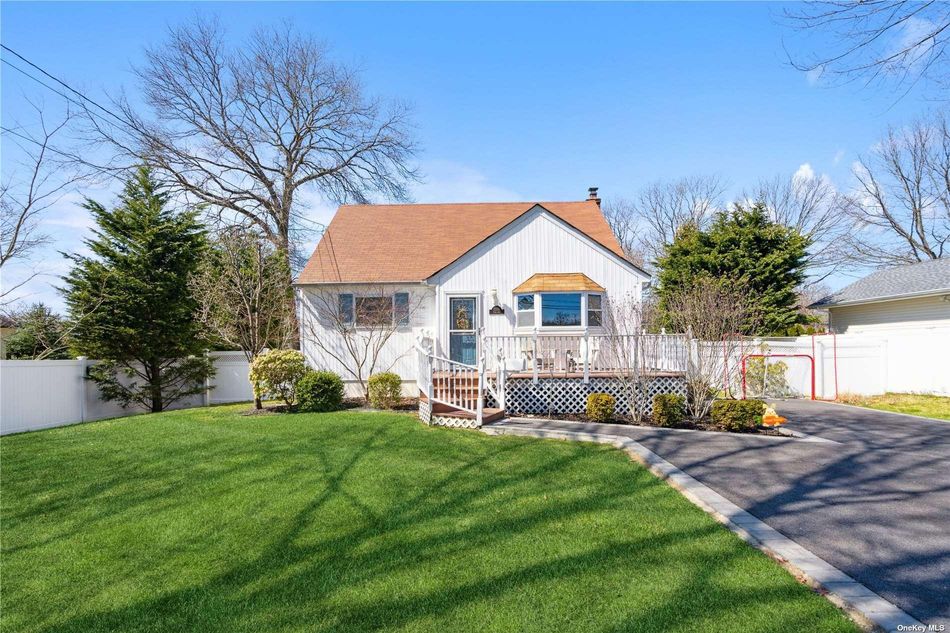 Image 1 of 29 for 1300 Pine Avenue in Long Island, West Islip, NY, 11795