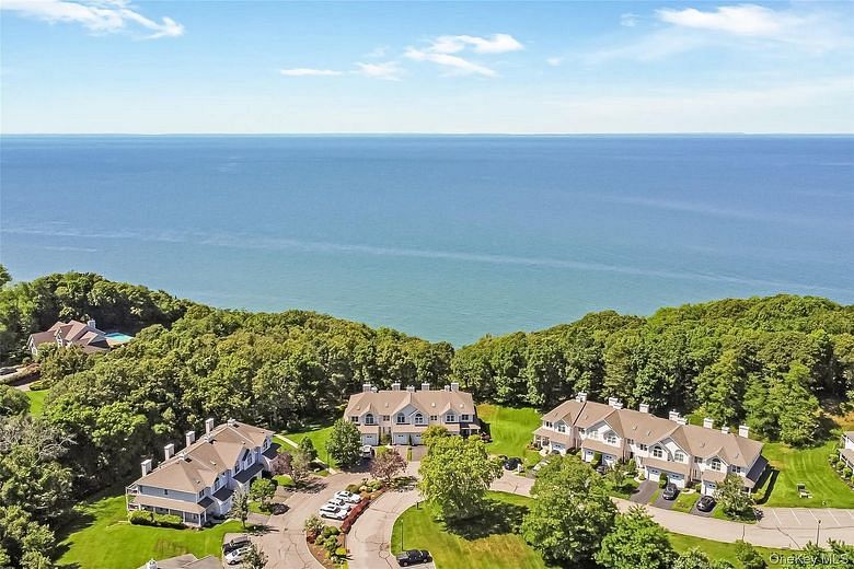 1302 Willow Pond Drive