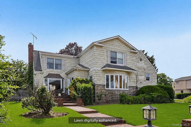 1304 Harbor Road