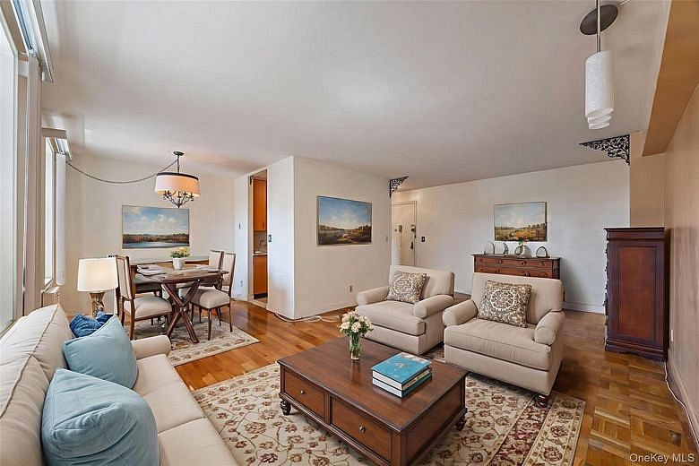 1304 Midland Avenue #C20