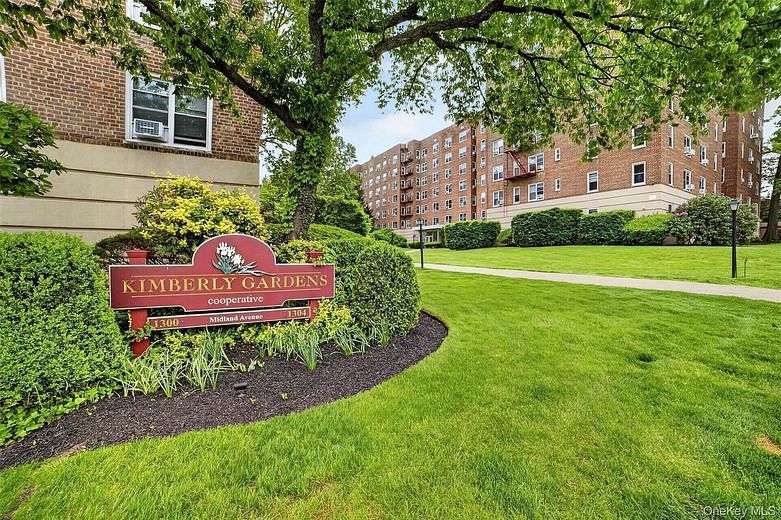 1304 Midland Avenue #C78