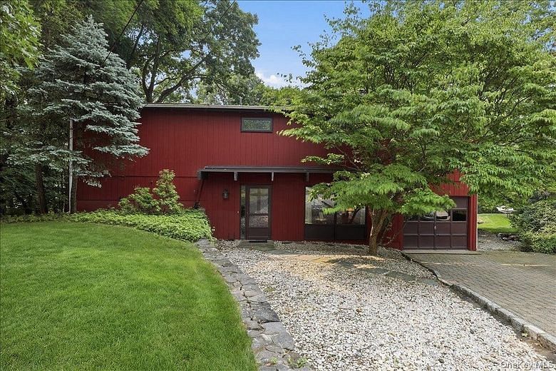 131 Deertrack Lane