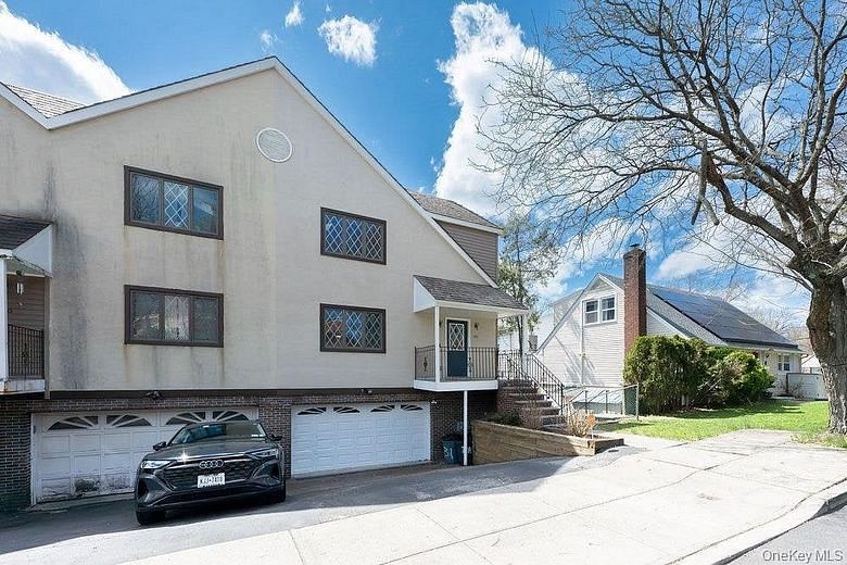 131 Pelhamdale Avenue