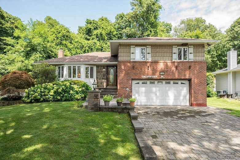 131 Stratford N