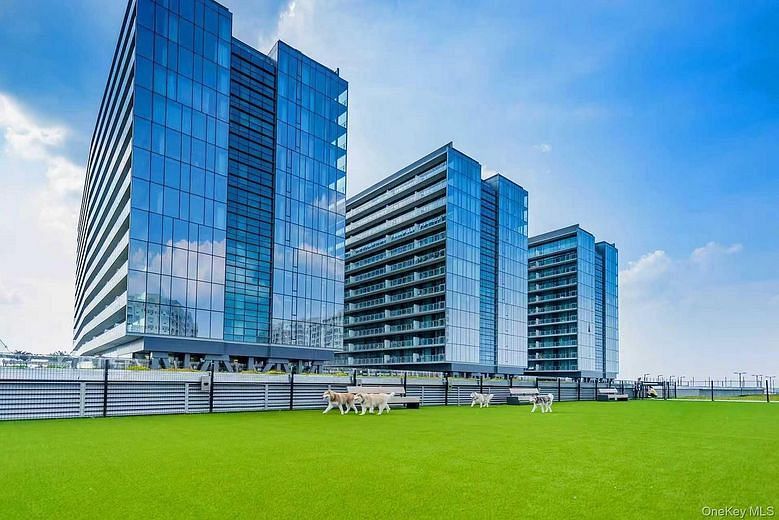 13101 40th Road #19P