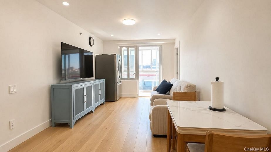 13119 Fowler Avenue #4C