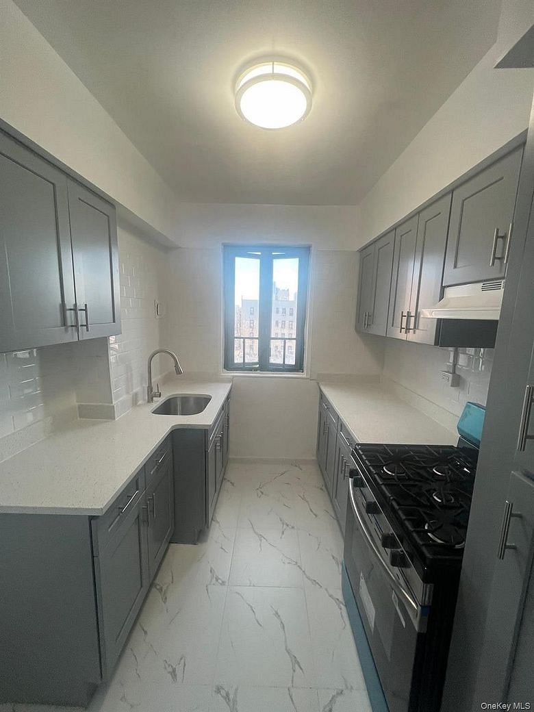 1314 Virginia Avenue #4F