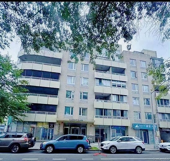 132-03 Sanford Avenue #2D