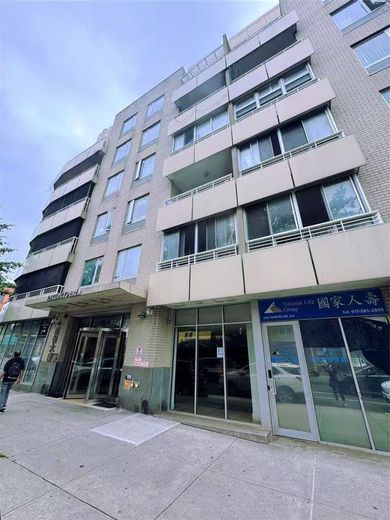 132-03 Sanford Avenue #2F