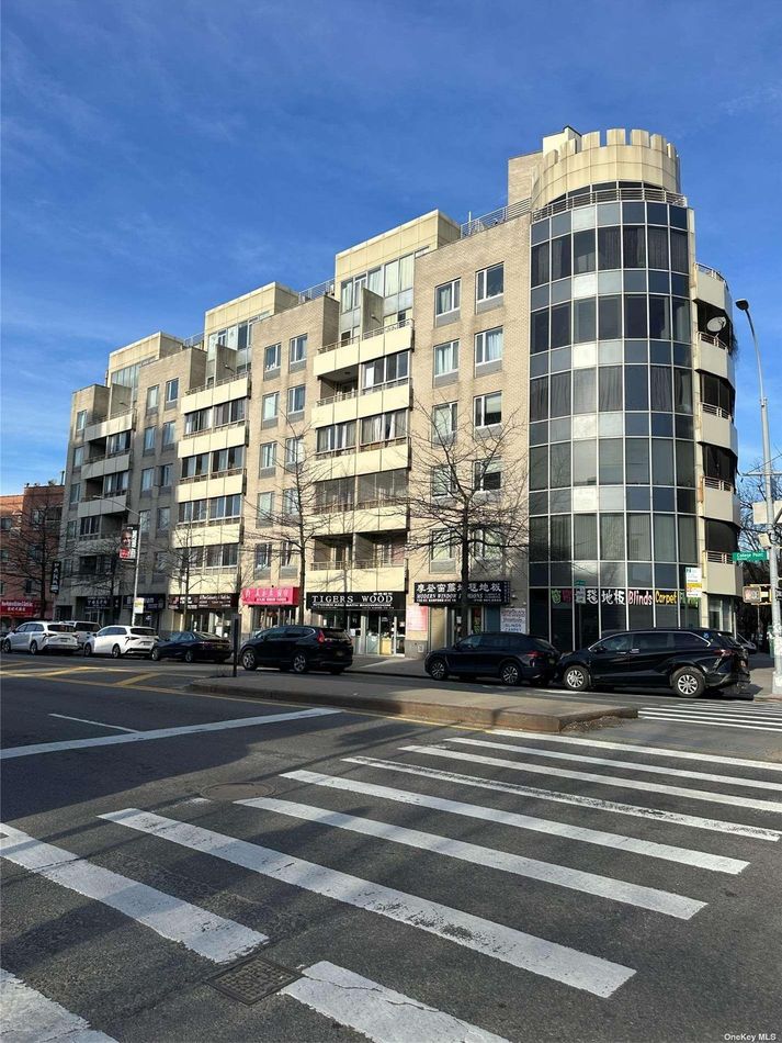 Image 1 of 20 for 132-03 Sanford Avenue #3H in Queens, Flushing, NY, 11355