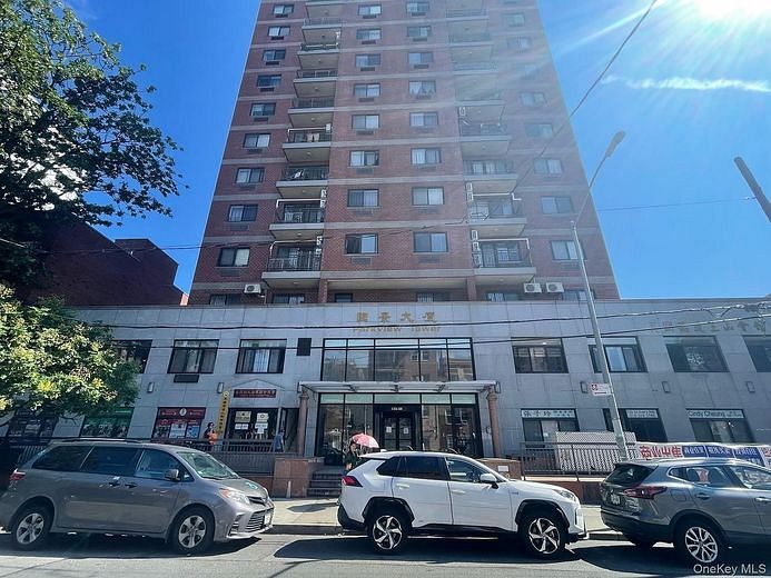 132-26 Avery Avenue #1D