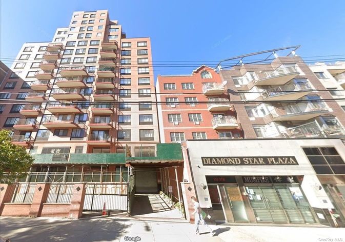 Image 1 of 9 for 132-37 41st Road #302 in Queens, Flushing, NY, 11355
