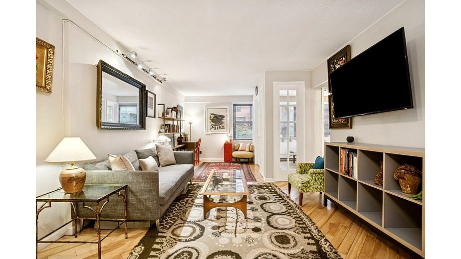 132 East 35th Street #2A