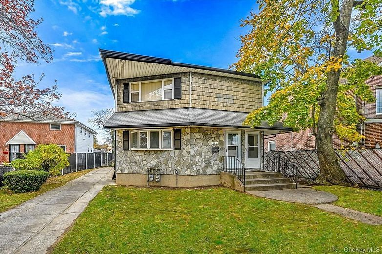 13214 Farmers Boulevard