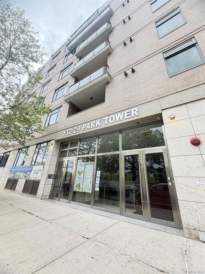 13229 Blossom Avenue #5H