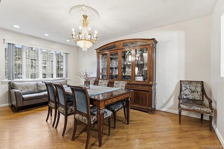 1323 46th Street #5C