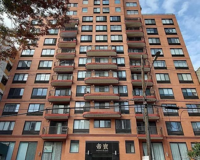 13235 41st Road #12A