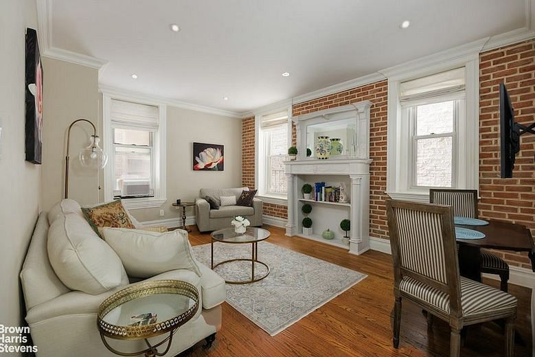 1326 Madison Avenue #23
