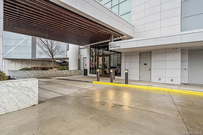 133-36 37th Avenue #5E