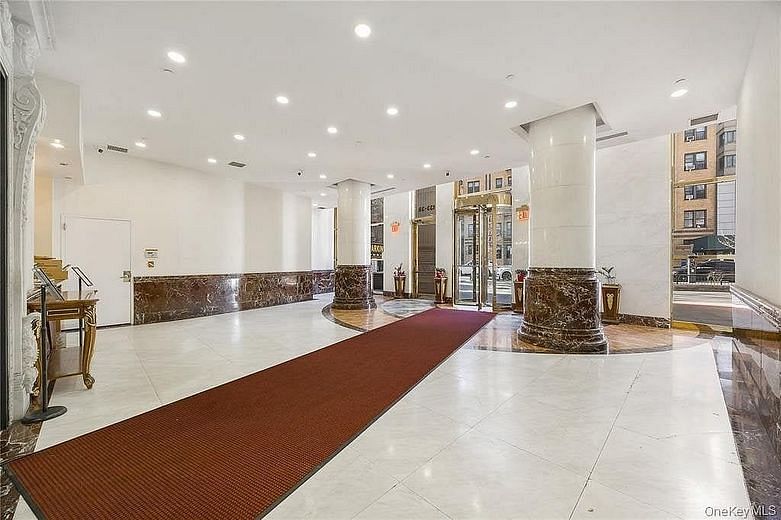 133-38 Sanford Avenue #6A