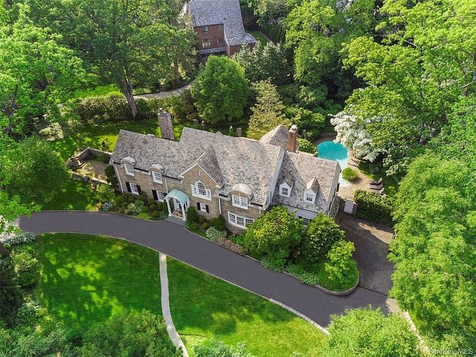 133 aka 139 Hampshire Road