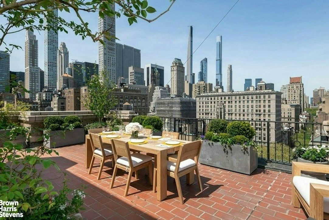 133 East 64th Street #PHS