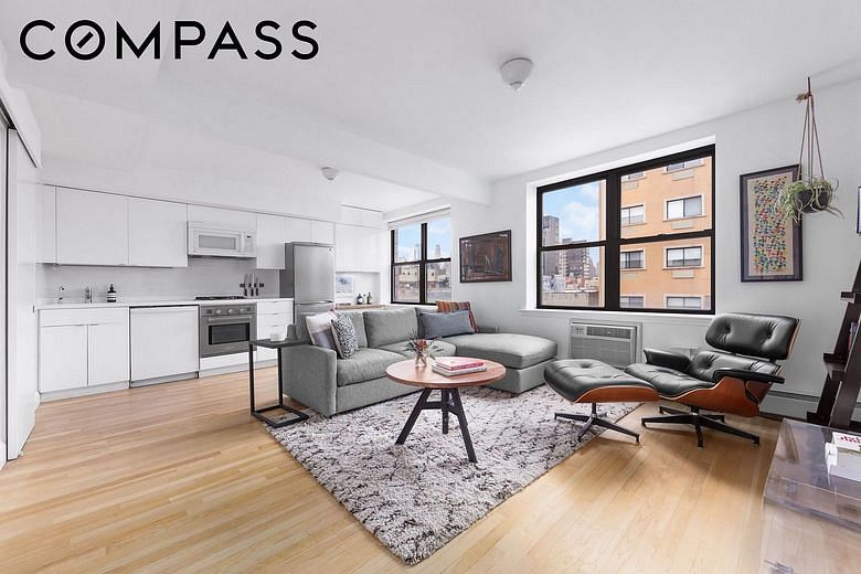 133 Essex Street #802