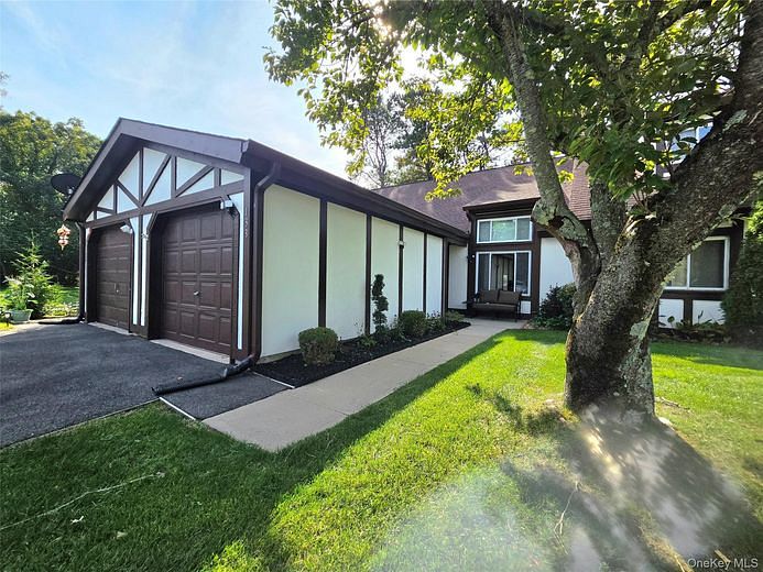 133 Fieldstone Court