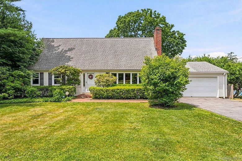133 Westlake Drive