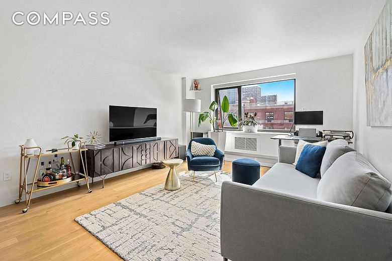 1330 Fifth Avenue #6H