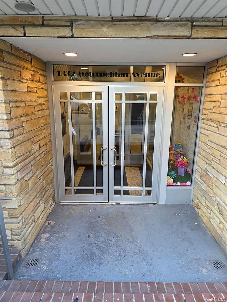 1332 Metropolitan Avenue #2A