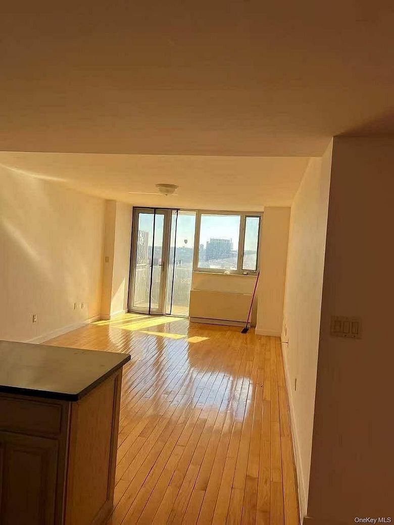 13338 Sanford Avenue #15E