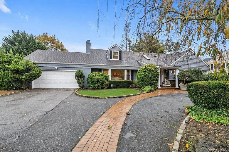 1339 E Boxwood Drive E